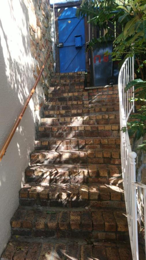 Independent Quaint Flat, Close To Beach Κέιπ Τάουν Εξωτερικό φωτογραφία
