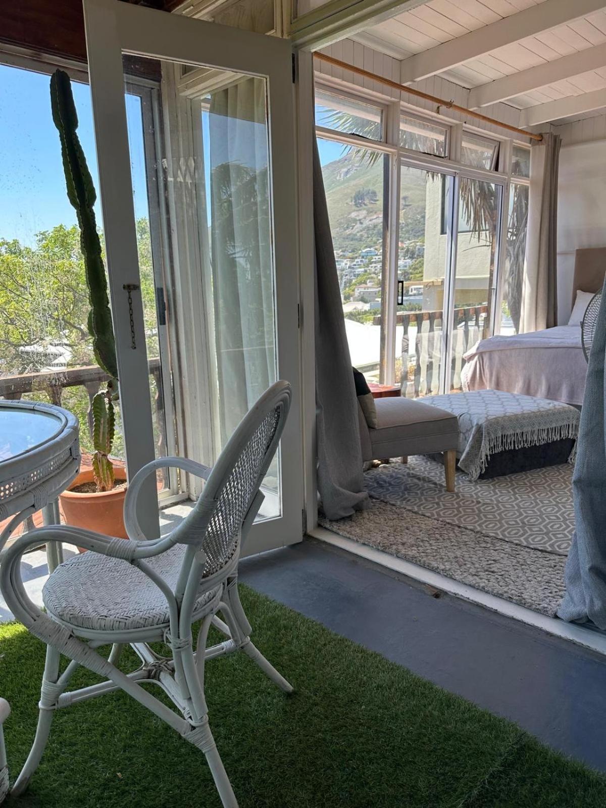 Independent Quaint Flat, Close To Beach Κέιπ Τάουν Εξωτερικό φωτογραφία